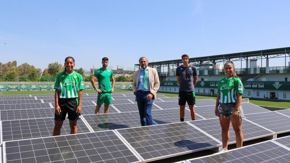 Autoconsumo, el primer fichaje del Betis para la temporada 2022/23