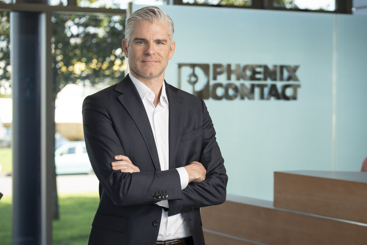 Phoenix Contact presenta a Javier Figueras como nuevo director general de su filial en España