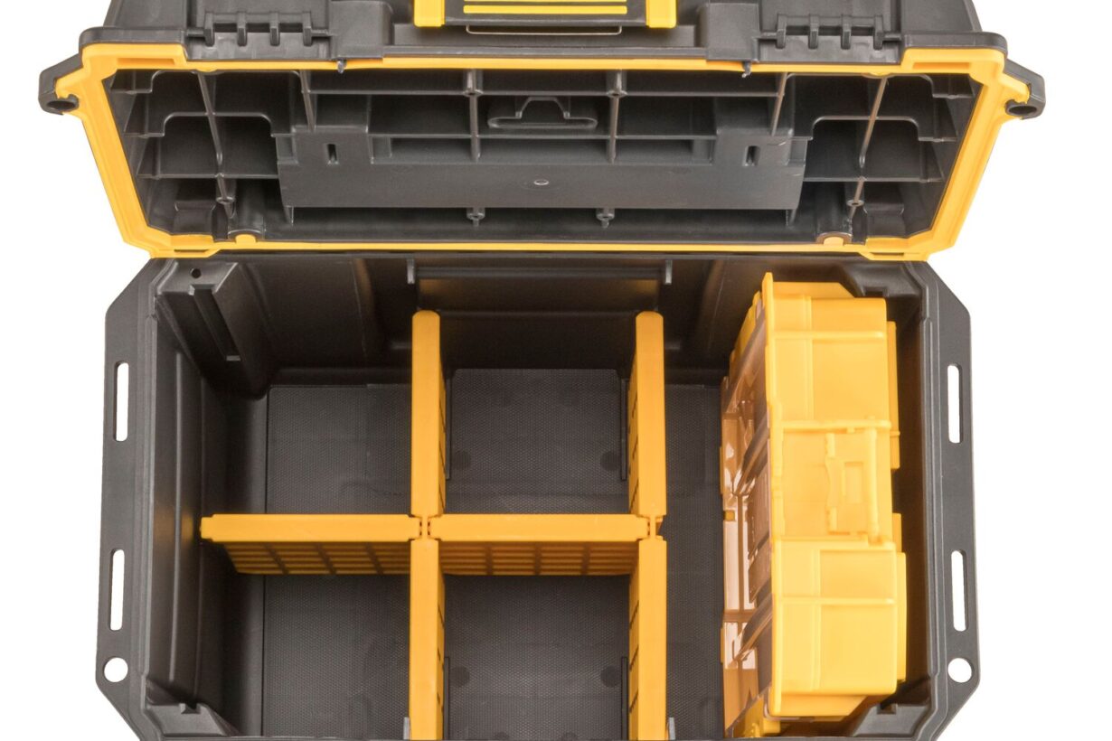 DEWALT presenta la caja de herramientas profunda compacta TOUGHSYSTEM 2.0