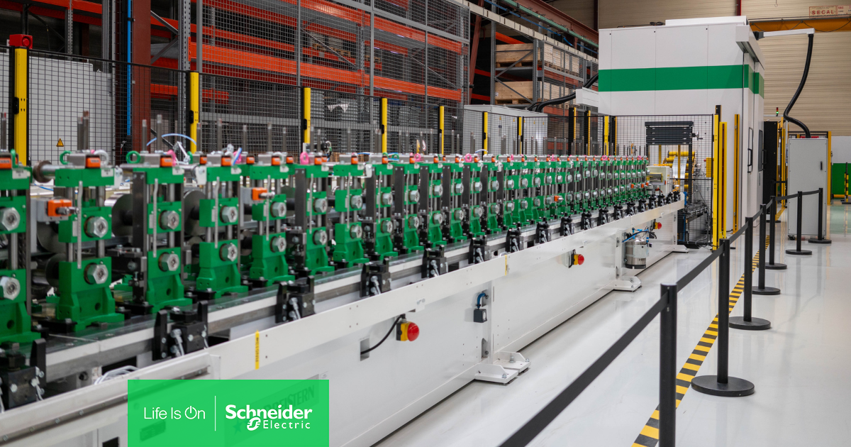 La planta de Schneider Electric en Sarel mejora el su rendimiento industrial y reduce las emisiones de carbono
