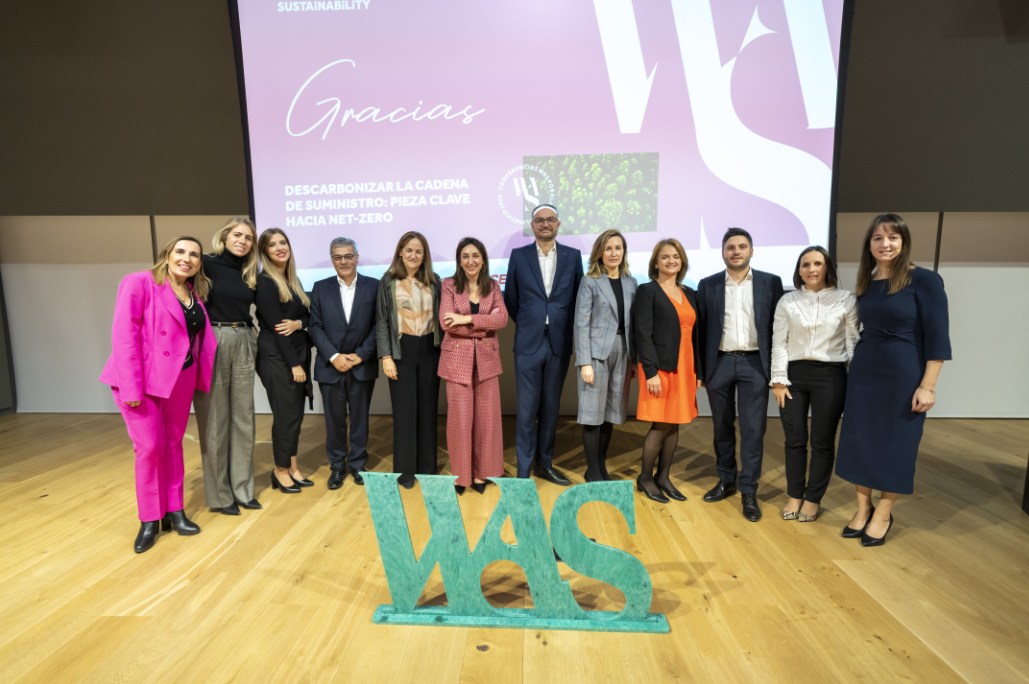 Schneider Electric y Women Action Sustainability (WAS) presentan un informe clave sobre la descarbonización de la cadena de suministro