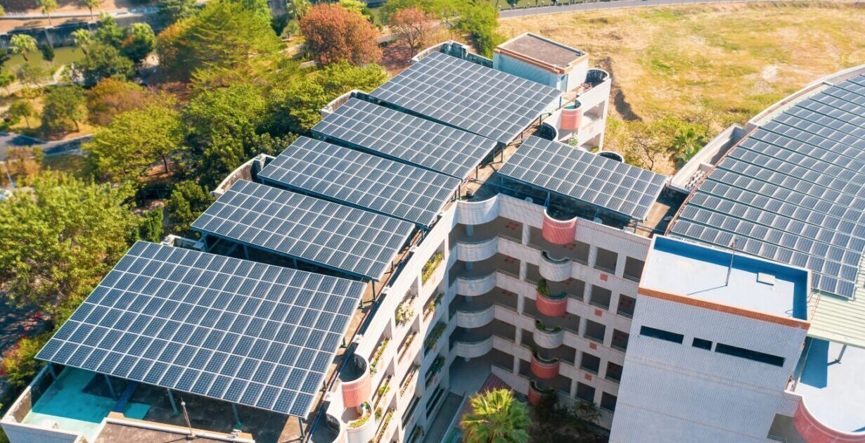 El autoconsumo en comunidades de vecinos crece un 28% en la primera mitad de año