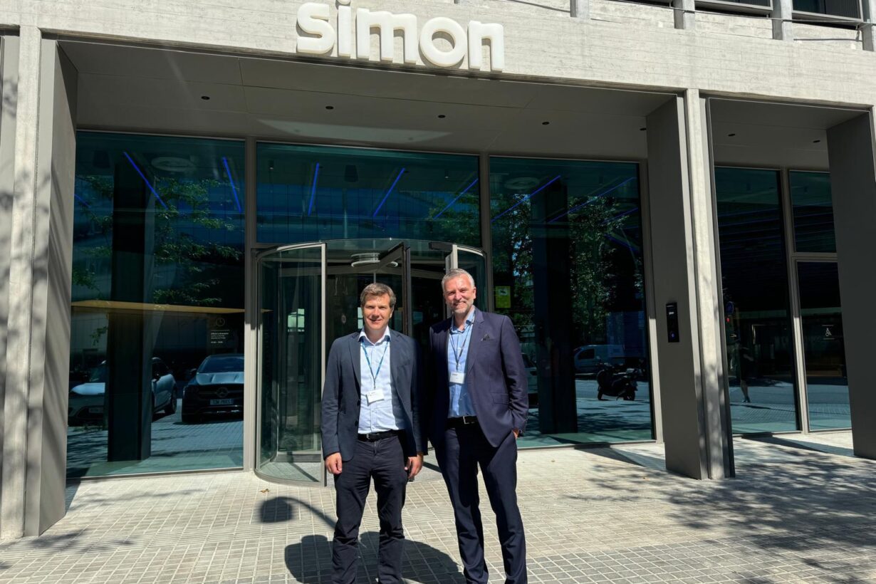 SIMON e i2CAT unen fuerzas en un acuerdo estratégico que impulsará la investigación en Ambient Intelligence