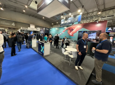 Siemens presenta novedades en metaverso industrial e ingeniería inmersiva en el Advanced Factories